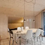 Cozy Summer House Close To The Σπίτι διακοπών
