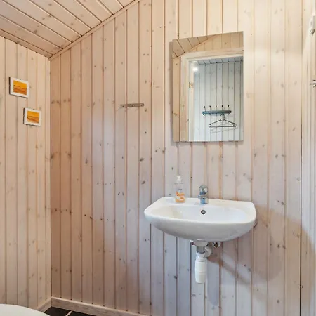 Cozy Summer House Close To The Дом отдыха *