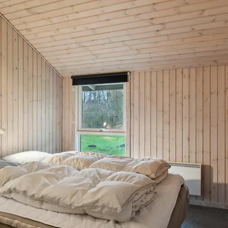 Feriehus Hyggeligt Tæt På Badestrand *