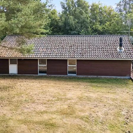 Cozy Summer House Close To The *