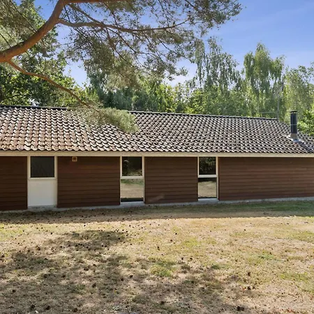 בית נופש Cozy Summer House Close To The